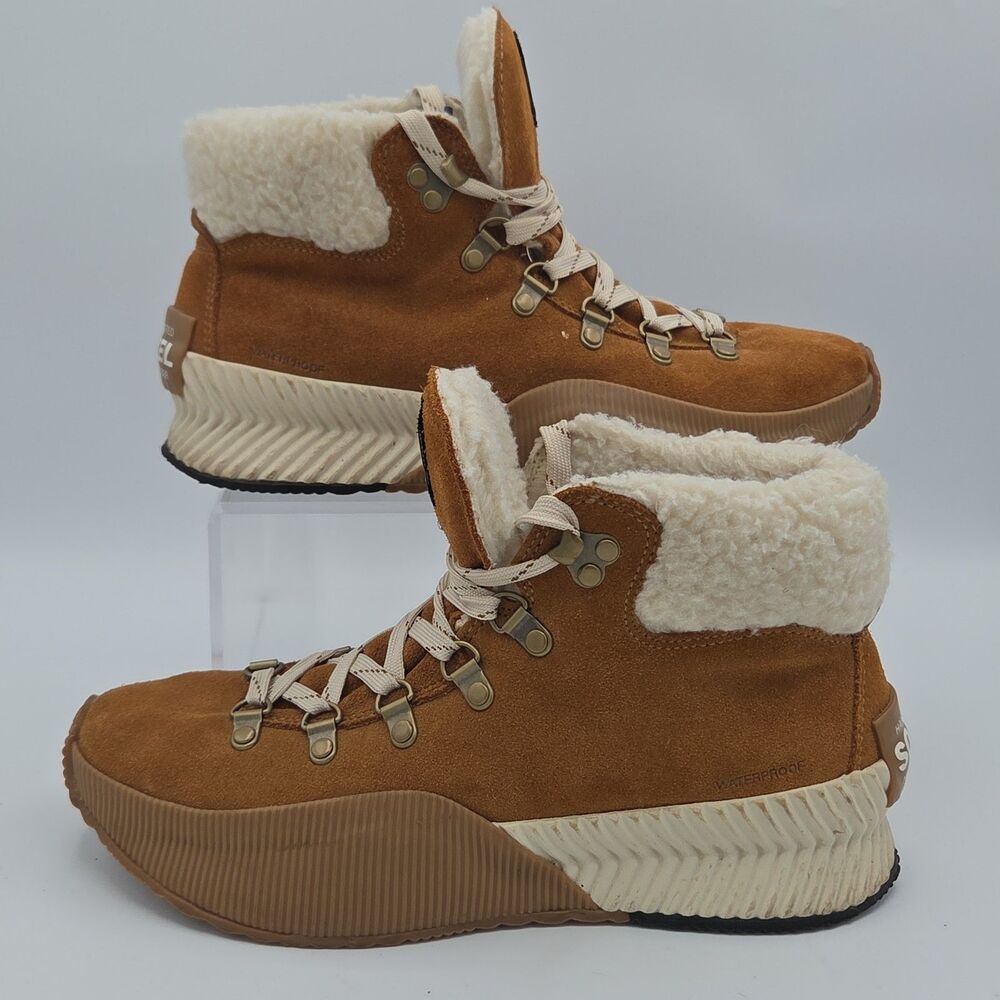 Sorel Out N About III Conquest Waterproof Boots Suede Camel Brown Womens Sz 8